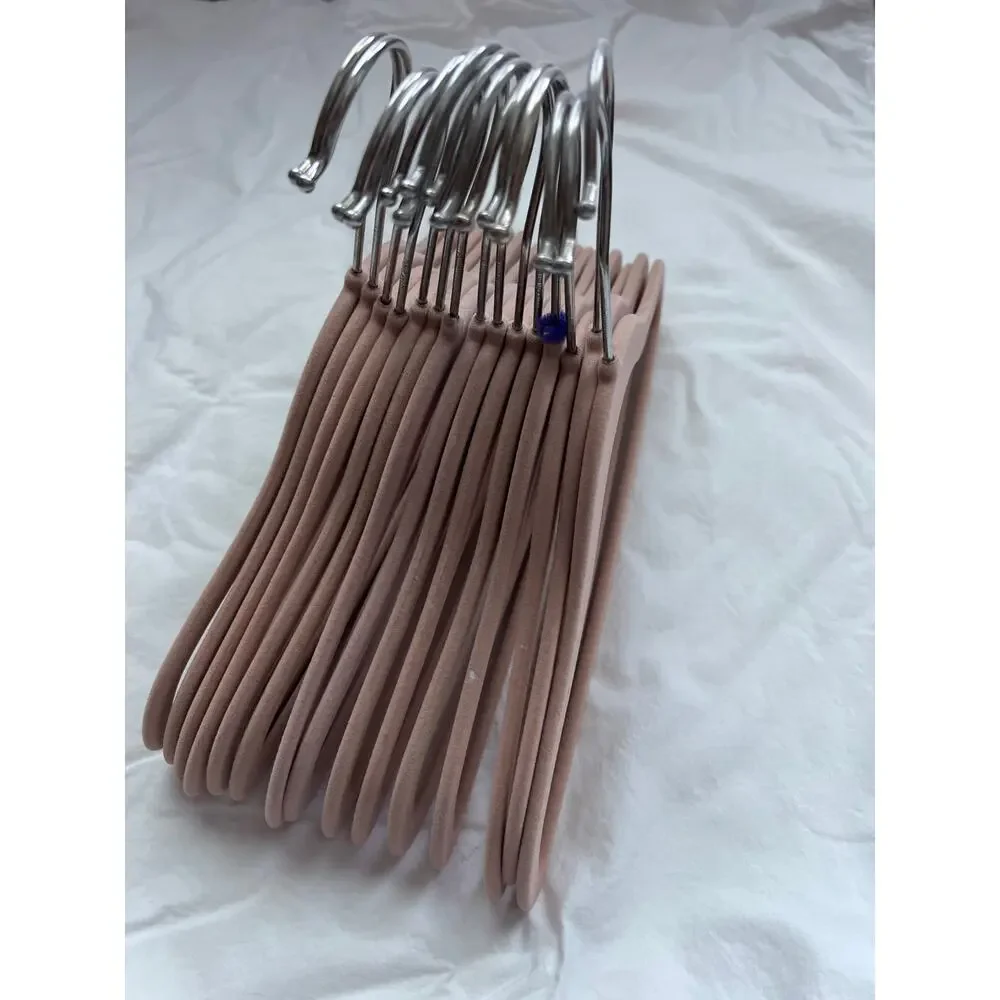 (15) Pink Felt Children’s Clothes Hangers